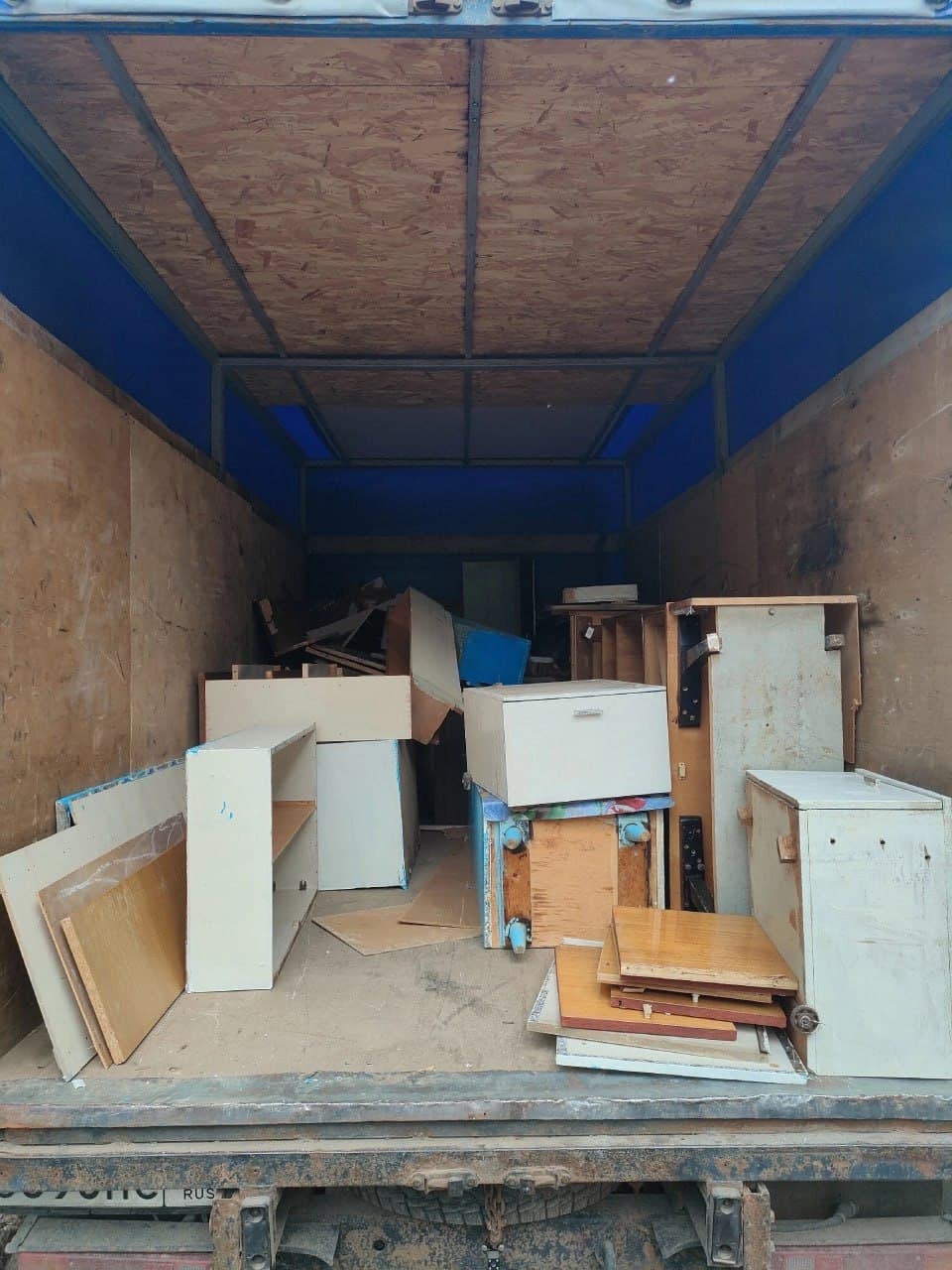 cargo service - Вывоз старой мебели и ненужного хлама 